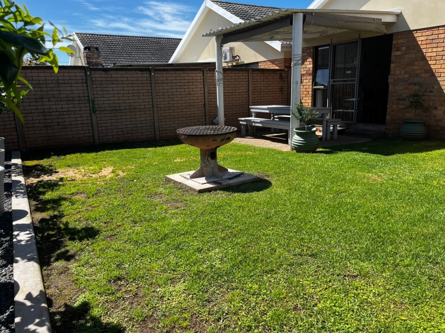 2 Bedroom Property for Sale in Gonubie North Eastern Cape